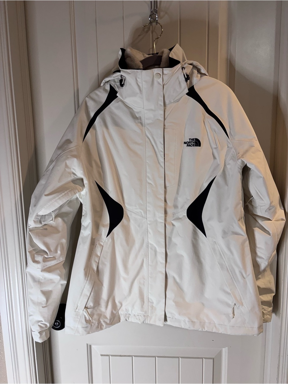 The North Face Women's White Ski Jacket with Black Panels